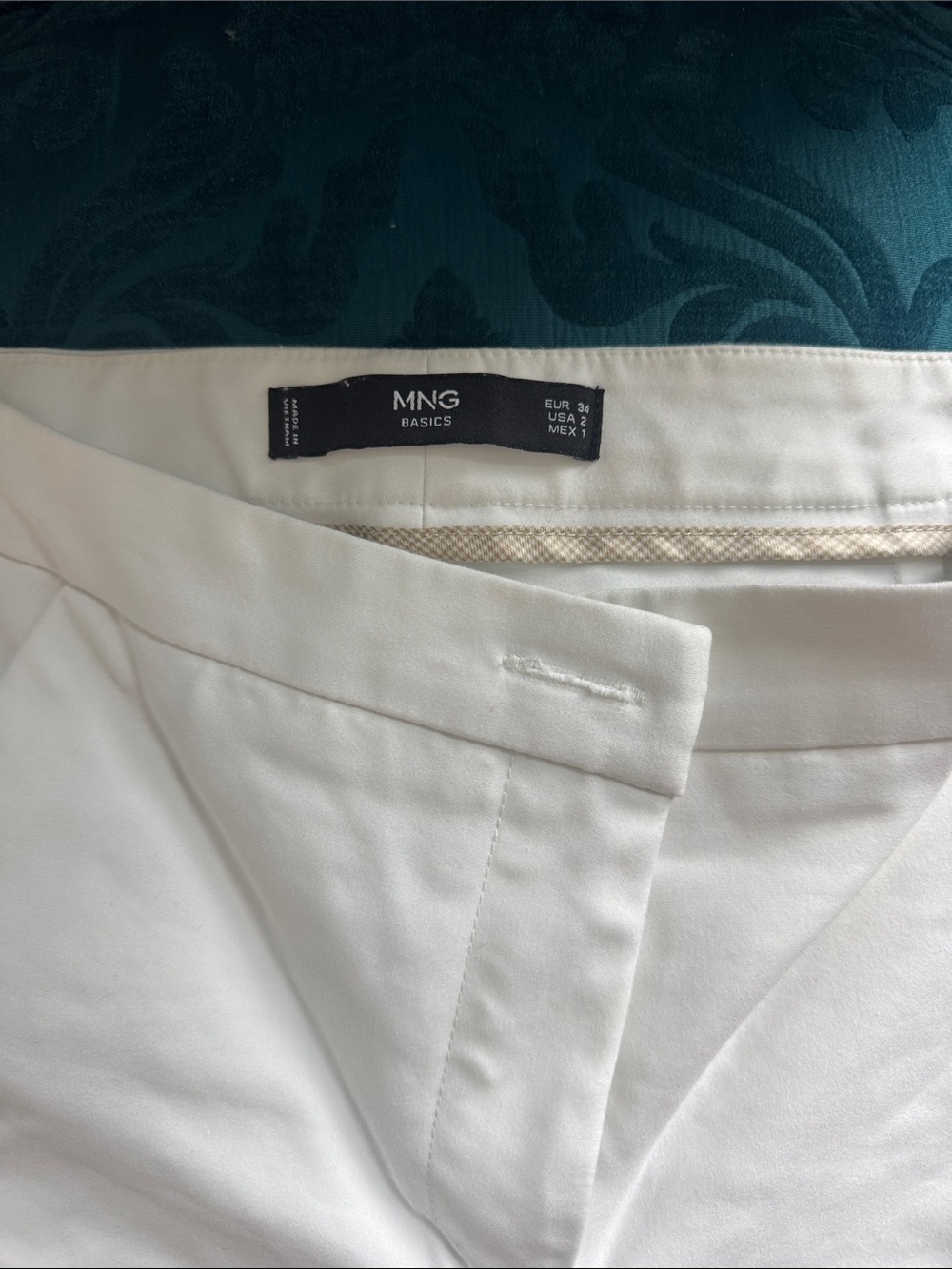 Mango White Capris